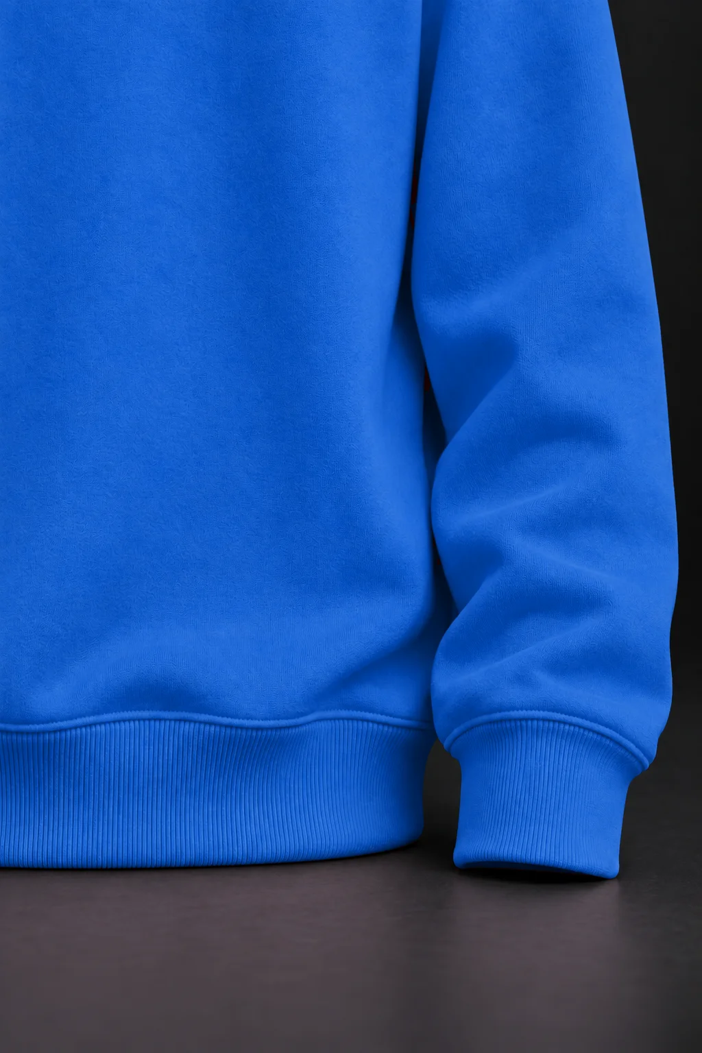 Essential Form Saks Mavisi Basic Sweatshirt